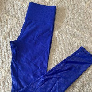 Carbon 38 Takara Shine Leopard Legging